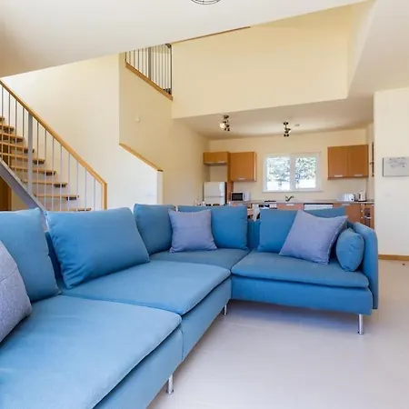 2floor Appt In W/ Shared Pool * Burgau