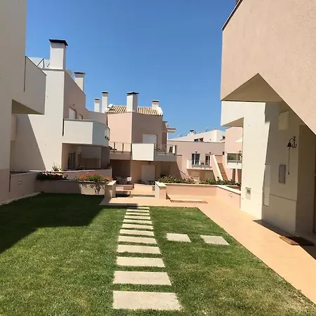 Apartman 2floor Appt In W/ Shared Pool Burgau