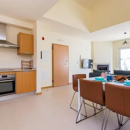 2floor Appt In W/ Shared Pool * Burgau